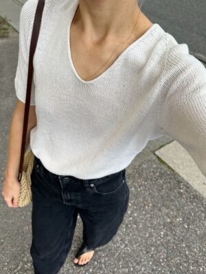 PetiteKnit Cumulus Tee is knitted in in Pure Silk by Knitting for Olive in the color Cream.