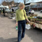 De groene Cloud Blouse is gebreid van Silk Mohair van Isager in kleur 57.