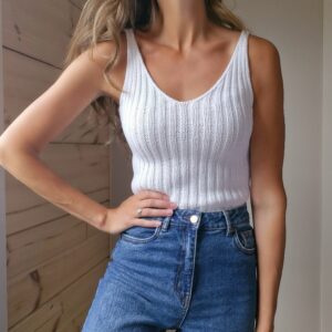 De Mia Top is gebreid met Drops Belle.