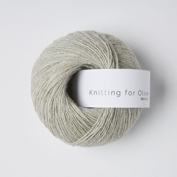 Knitting for Olive Merino - Morning haze Knitting for Olive Merino Morgennebel