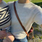 Das weiße Anker Tee aus dem Garn „Elise“ von Permin in der Farbe „Råhvid“ [09] gestrickt.